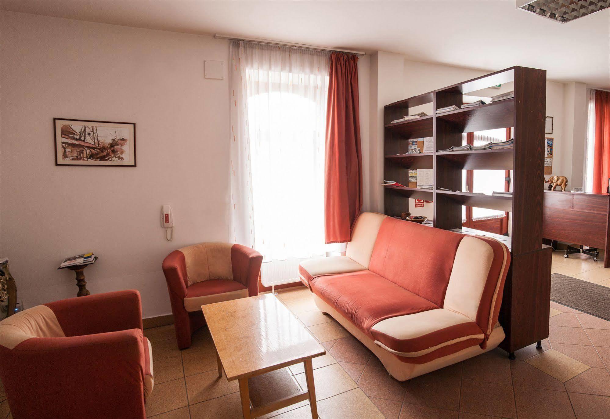 Malom Panzio Bed & Breakfast Kiskunfélegyháza Екстериор снимка