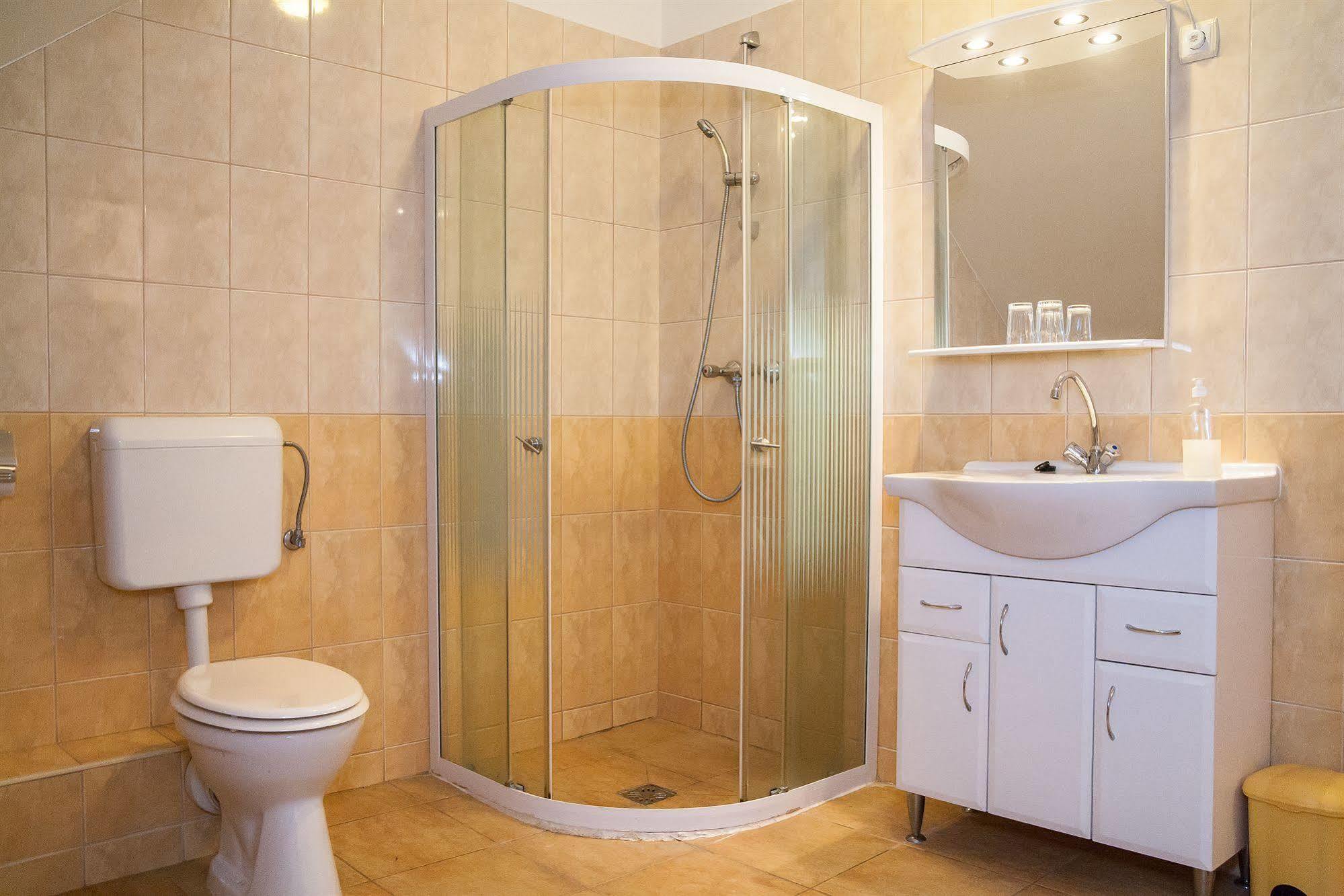 Malom Panzio Bed & Breakfast Kiskunfélegyháza Екстериор снимка