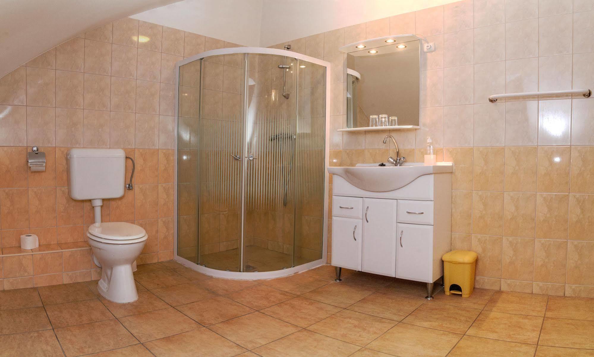 Malom Panzio Bed & Breakfast Kiskunfélegyháza Екстериор снимка
