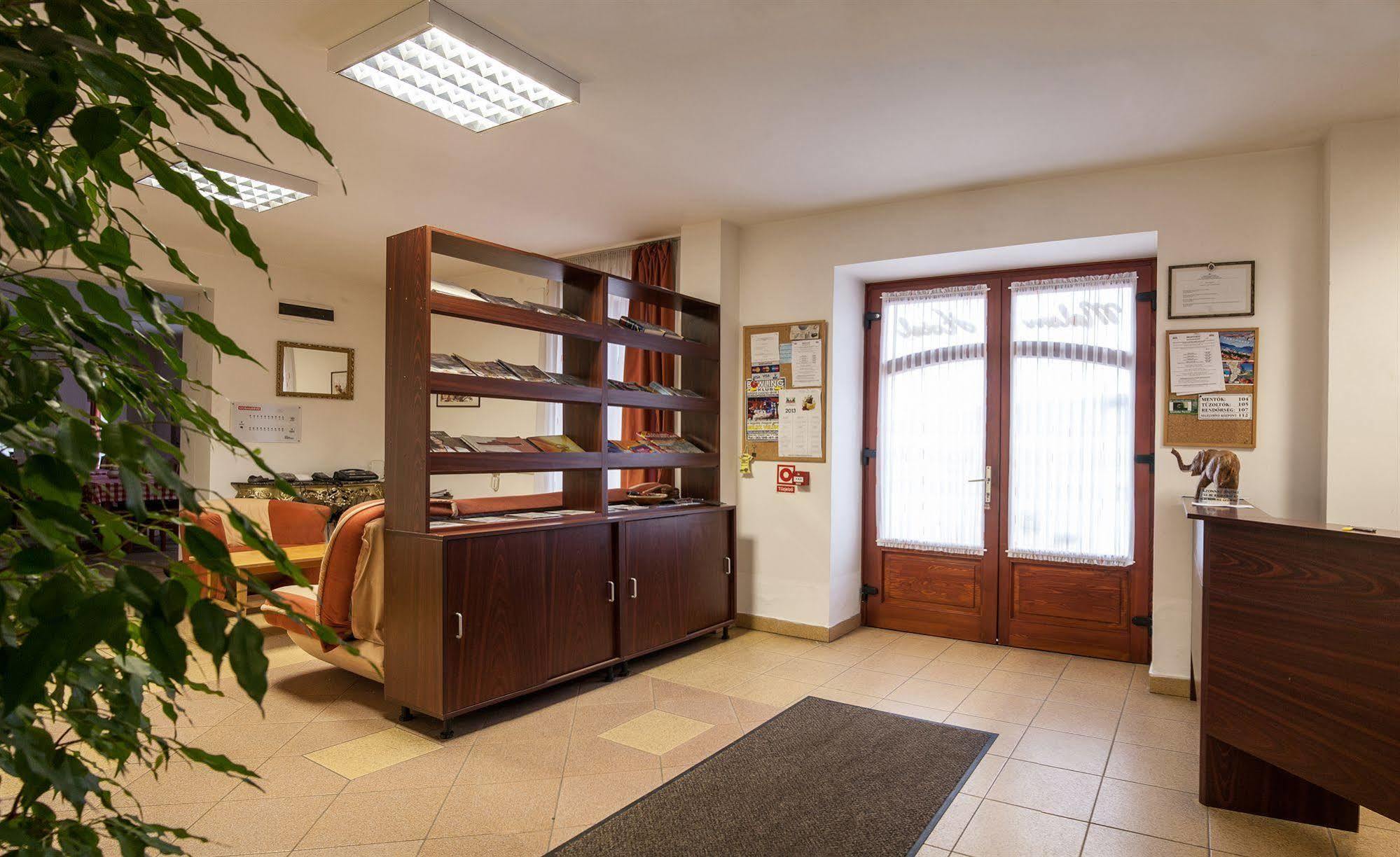 Malom Panzio Bed & Breakfast Kiskunfélegyháza Екстериор снимка
