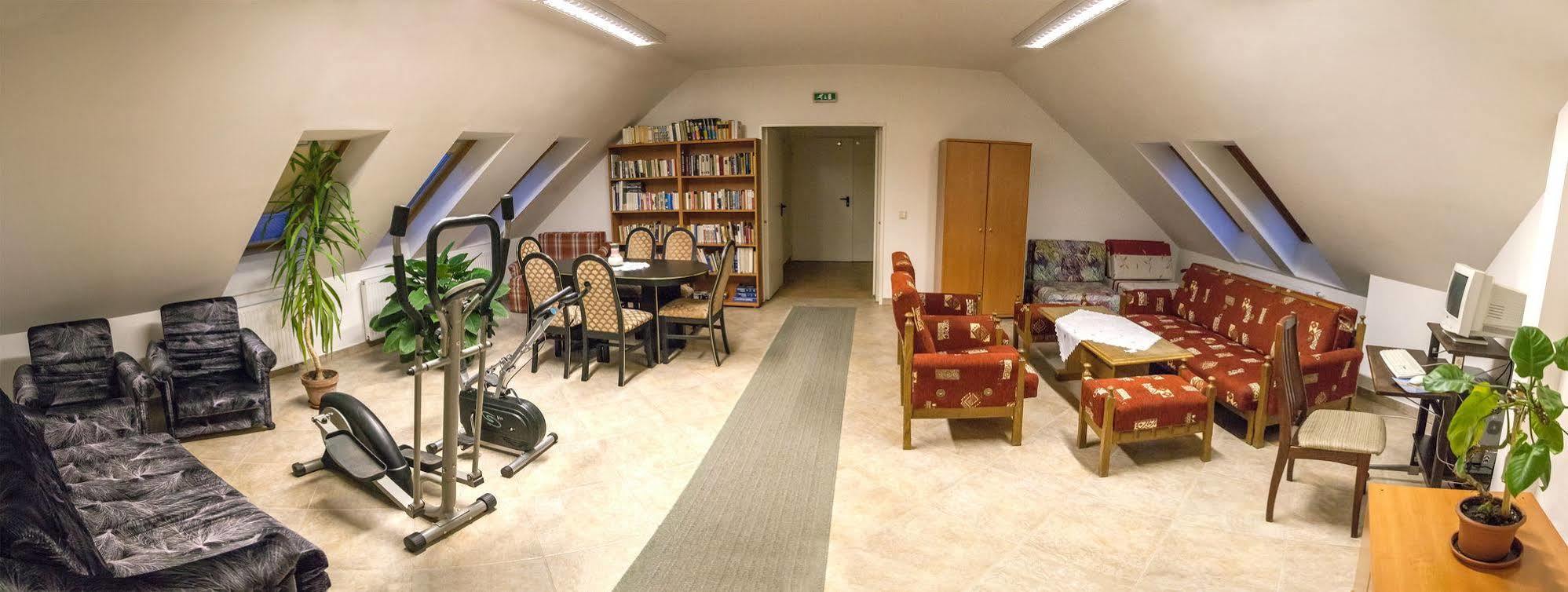 Malom Panzio Bed & Breakfast Kiskunfélegyháza Екстериор снимка